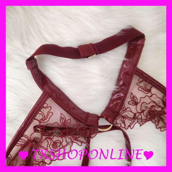 💗👙Victoria's Secret Faux Patent Leather High-Neck Strappy Open Back Teddy👙💗 - Picture 7 of 7